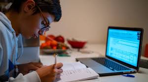 مدرسه سرآمد درباره برگزاری آموزش مجازی در ایام تعطیلی مدارس به‌ دنبال تعطیلی موقت مدارس شهر